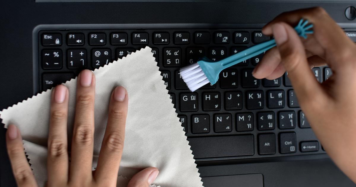 Verschmutzte Tastatur: Dieser Reinigungstipp entfernt alle hartnäckigen Verschmutzungen, die Sie für unmöglich zu entfernen gehalten haben!